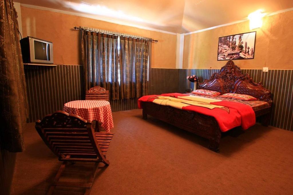 Oyo 43476 Vatika Resort Shimla Extérieur photo